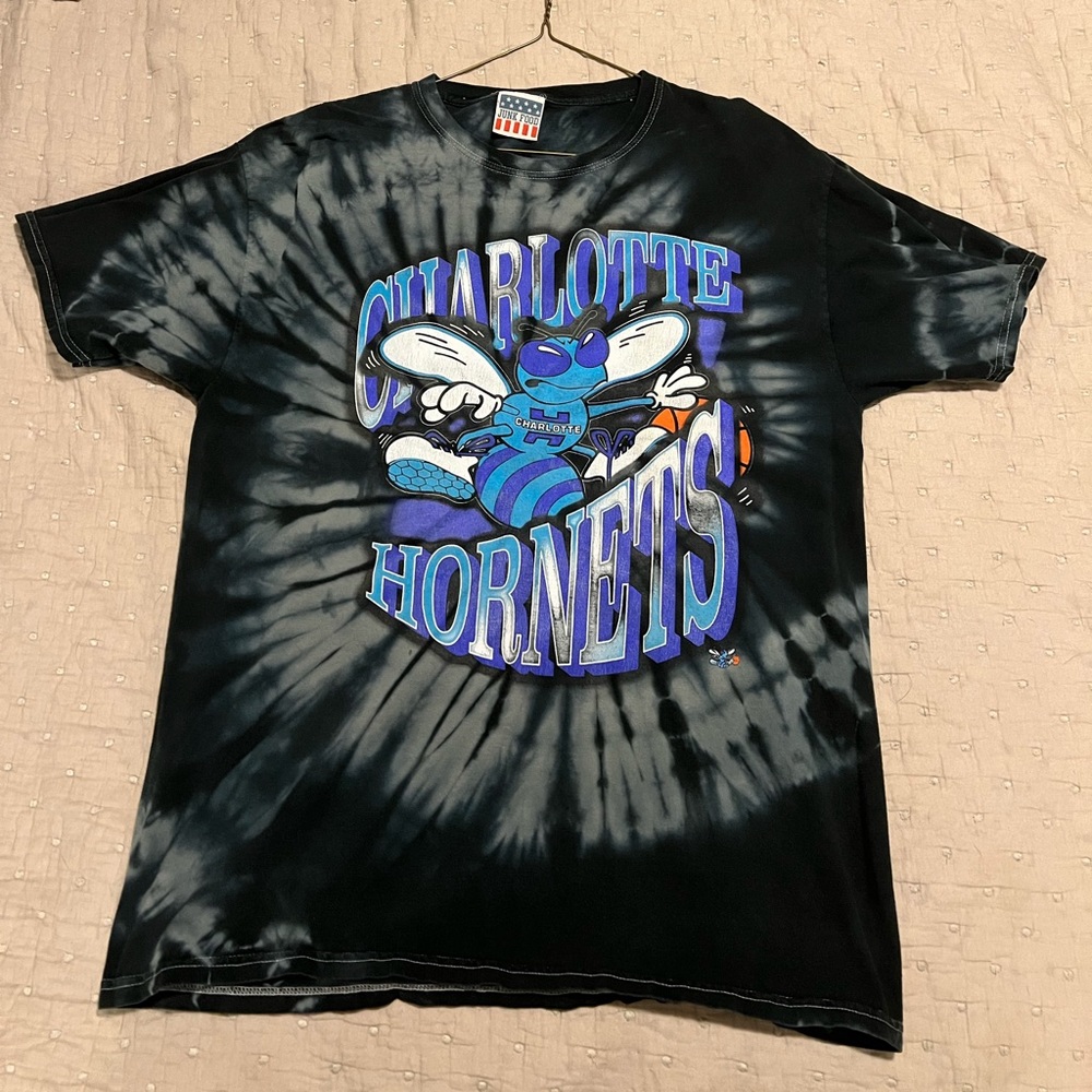 Vintage Charlotte Hornets T shirt